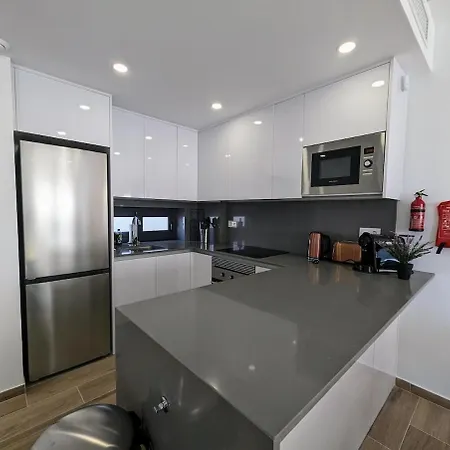 Apartman Luxurious New Flat With Pool & Big Terrace