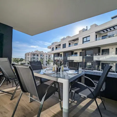 Apartman Luxurious New Flat With Pool & Big Terrace *