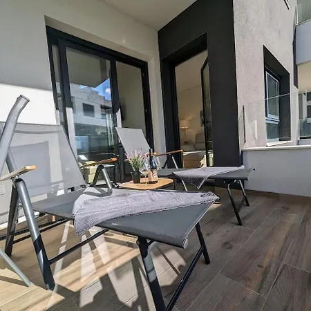 Luxurious New Flat With Pool & Big Terrace Apartman Villamartin